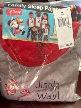 NWT Disney Red and Gray 'Jingle All the Way' Pajama Set
